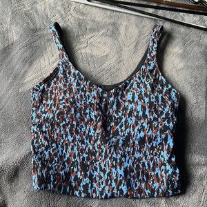 EUC lulu align top size 2